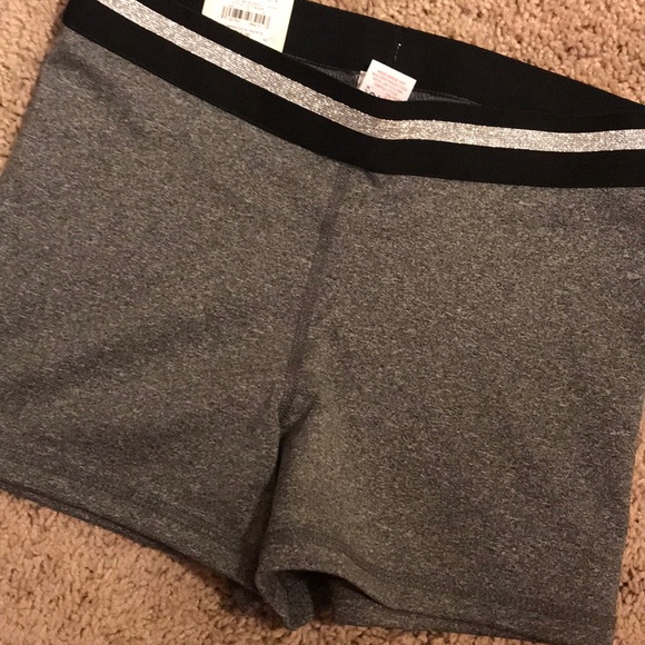 Compression Shorts - Picture 4 of 5